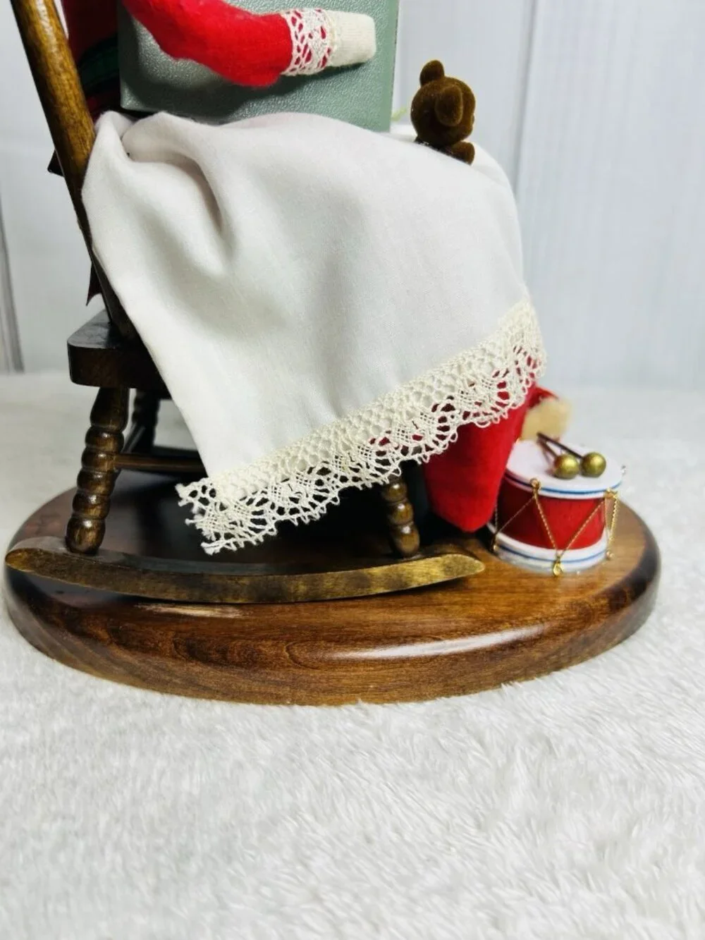 Byers Choice The Carolers Mrs. Claus Rocking Chair Wooden Base 1986 Vintage